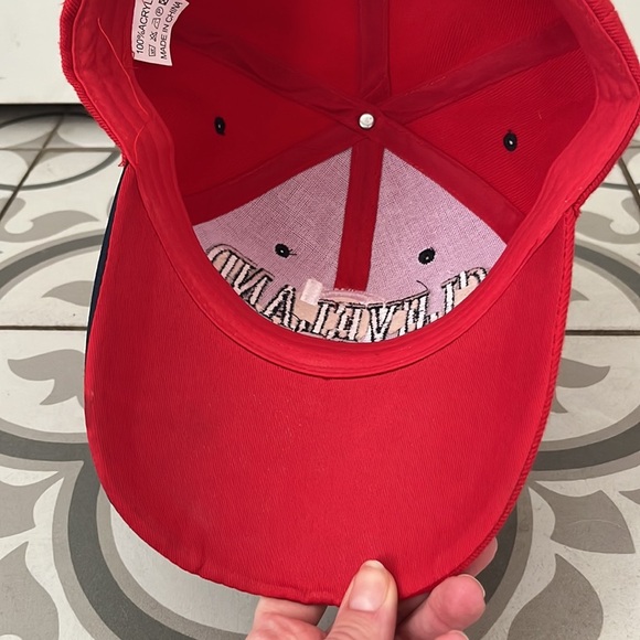 NEW Cleveland baseball hat - Picture 4 of 4